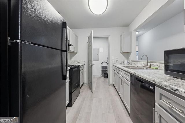 3102 Fairington Village Drive, Lithonia, GA 30038