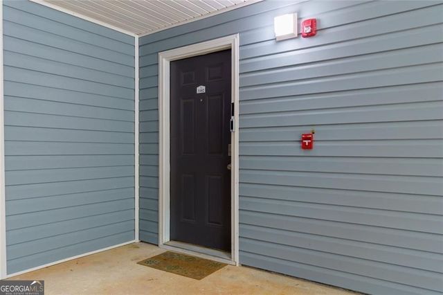 3102 Fairington Village Drive, Lithonia, GA 30038