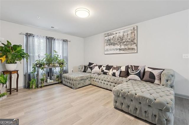 3102 Fairington Village Drive, Lithonia, GA 30038