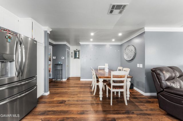 16035 Circle Diamond Road, Sylmar, CA 91342