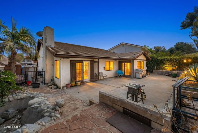 16035 Circle Diamond Road, Sylmar, CA 91342