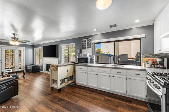 16035 Circle Diamond Road, Sylmar, CA 91342