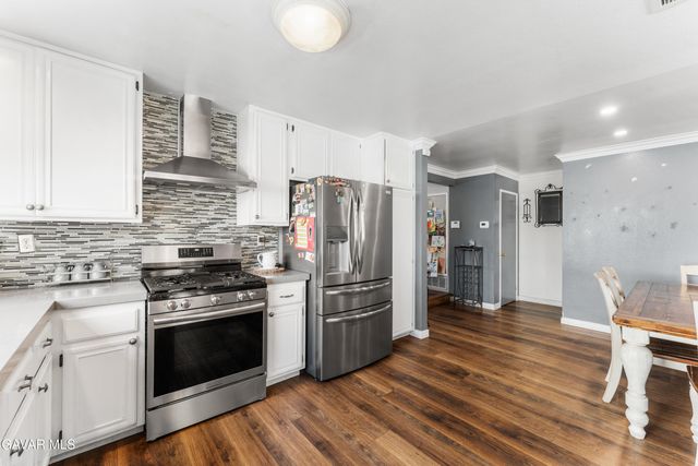 16035 Circle Diamond Road, Sylmar, CA 91342