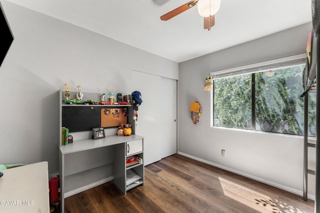 16035 Circle Diamond Road, Sylmar, CA 91342