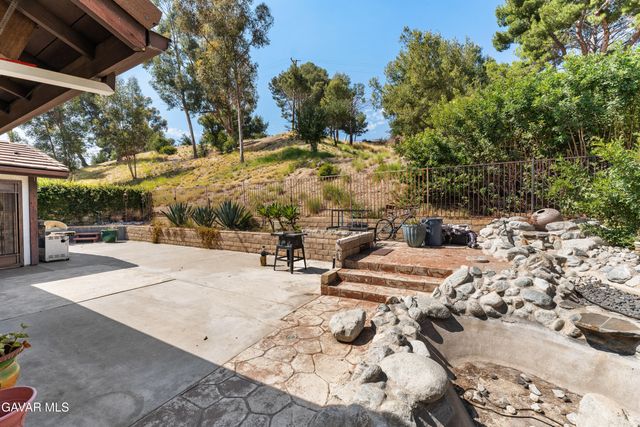 16035 Circle Diamond Road, Sylmar, CA 91342