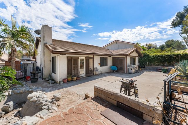 16035 Circle Diamond Road, Sylmar, CA 91342