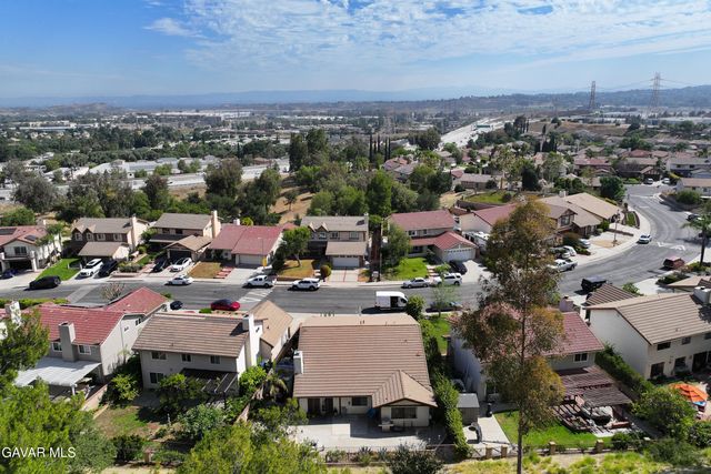 16035 Circle Diamond Road, Sylmar, CA 91342