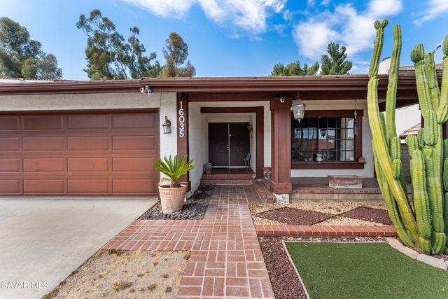 16035 Circle Diamond Road, Sylmar, CA 91342