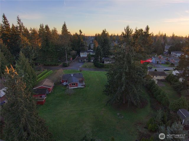 7707 203rd Street SW, Edmonds, WA 98026