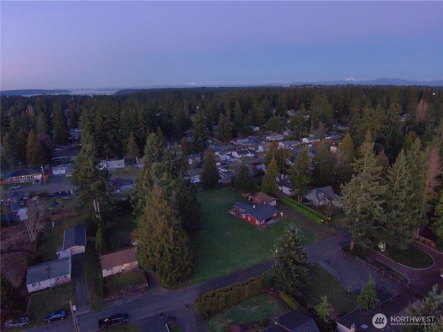 7707 203rd Street SW, Edmonds, WA 98026