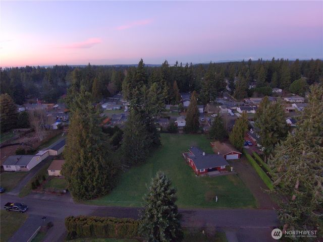 7707 203rd Street SW, Edmonds, WA 98026