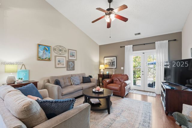 82 3rd Ave, Bluffton, SC 29910