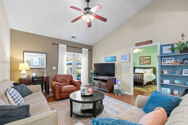 82 3rd Ave, Bluffton, SC 29910