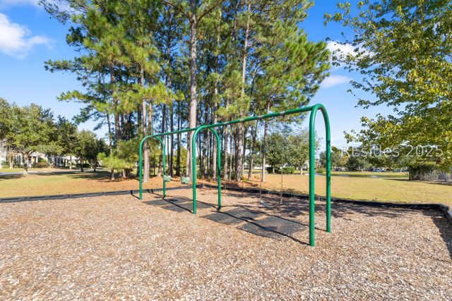 82 3rd Ave, Bluffton, SC 29910