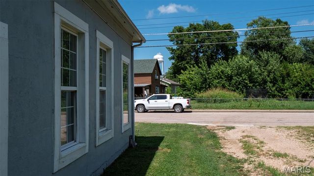 239 Center Street, Sullivan, MO 63080