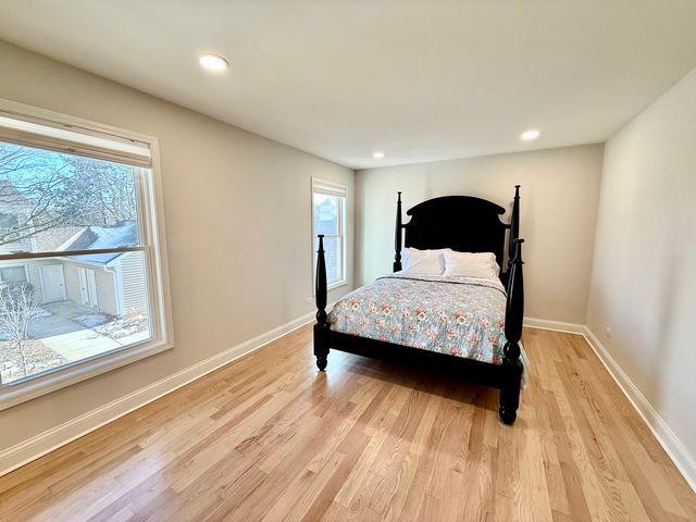 455 Kensington Court, Naperville, IL 60563