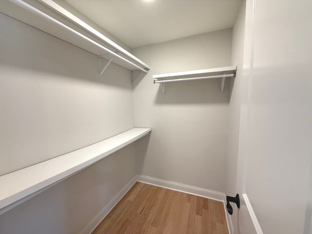 455 Kensington Court, Naperville, IL 60563