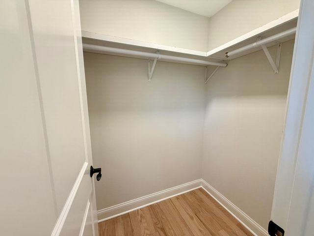 455 Kensington Court, Naperville, IL 60563