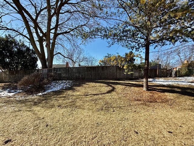 455 Kensington Court, Naperville, IL 60563