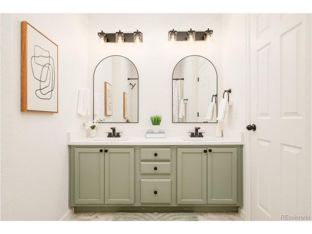 15700 E Jamison Dr 2-204, Englewood, CO 80112