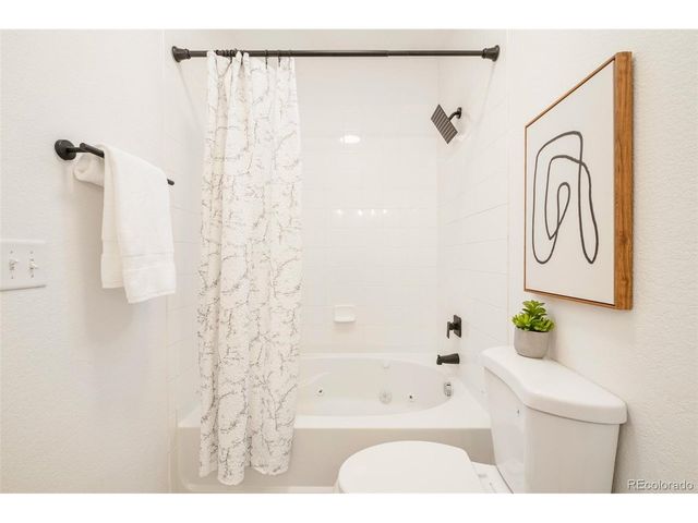 15700 E Jamison Dr 2-204, Englewood, CO 80112