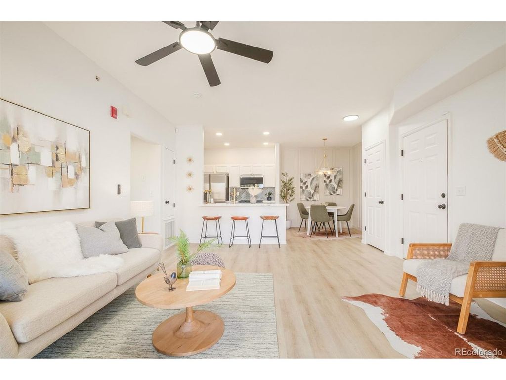 15700 E Jamison Dr 2-204, Englewood, CO 80112