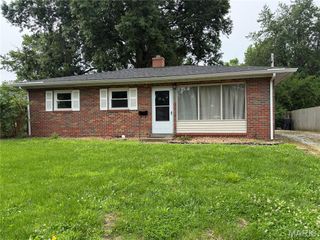 4118 N Park Drive, Belleville, IL 62226