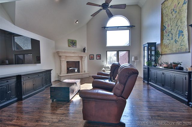 1814 E 161st Street S, Bixby, OK 74008