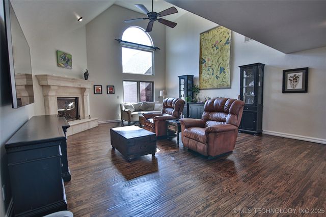 1814 E 161st Street S, Bixby, OK 74008