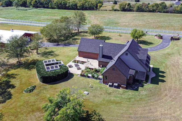 1814 E 161st Street S, Bixby, OK 74008