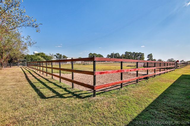1814 E 161st Street S, Bixby, OK 74008