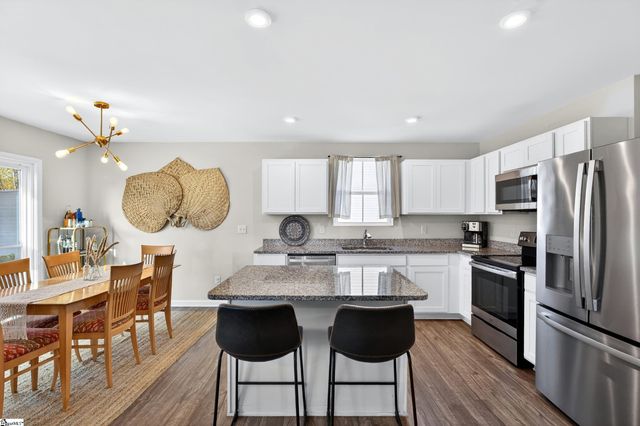 138 Barrington Creek Road, Piedmont, SC 29673