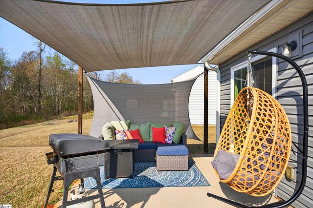 138 Barrington Creek Road, Piedmont, SC 29673