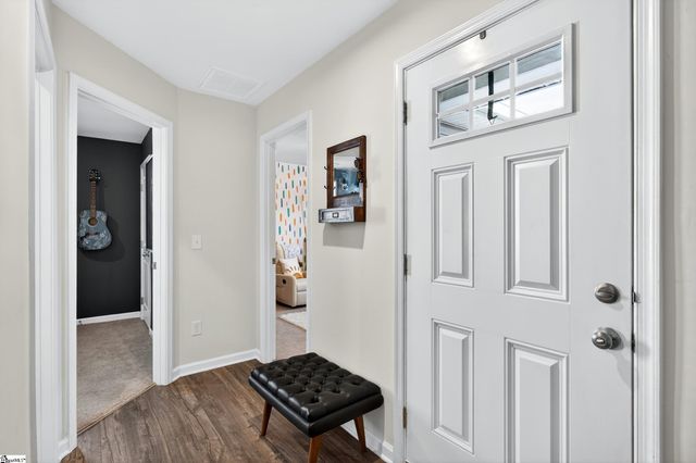 138 Barrington Creek Road, Piedmont, SC 29673