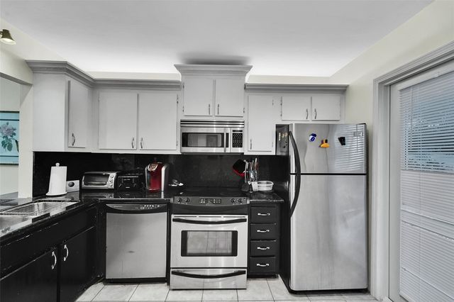 1439 S Ocean Blvd Apt 105, Pompano Beach, FL 33062