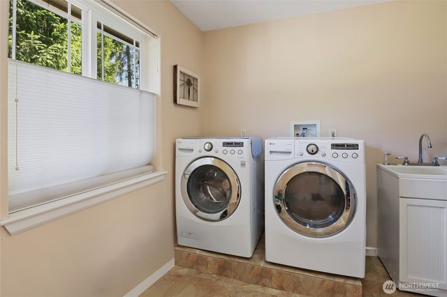 6385 NW Airpark Court, Silverdale, WA 98383