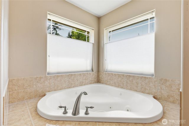 6385 NW Airpark Court, Silverdale, WA 98383