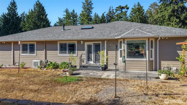 6385 NW Airpark Court, Silverdale, WA 98383