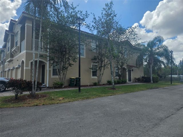 9082 Plymouth Place 9082, Tamarac, FL 33321