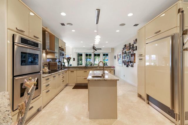 6819 SE South Marina Way, Stuart, FL 34996
