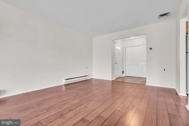 201 BLAKE CIR, Brick, NJ 08724