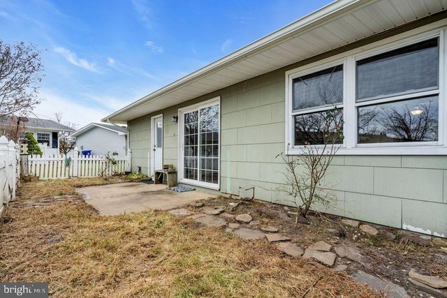 201 BLAKE CIR, Brick, NJ 08724