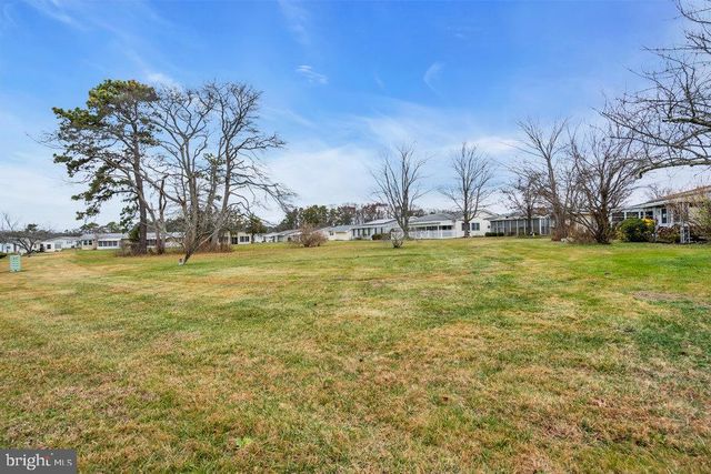 201 BLAKE CIR, Brick, NJ 08724