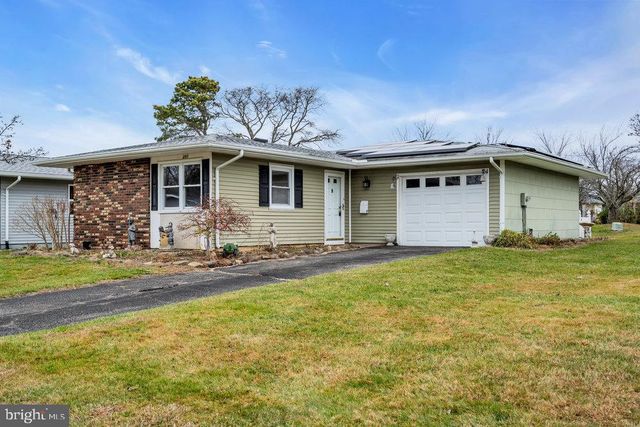 201 BLAKE CIR, Brick, NJ 08724