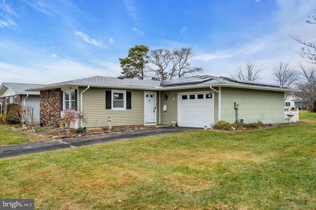 201 BLAKE CIR, Brick, NJ 08724