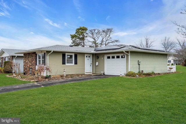 201 BLAKE CIR, Brick, NJ 08724