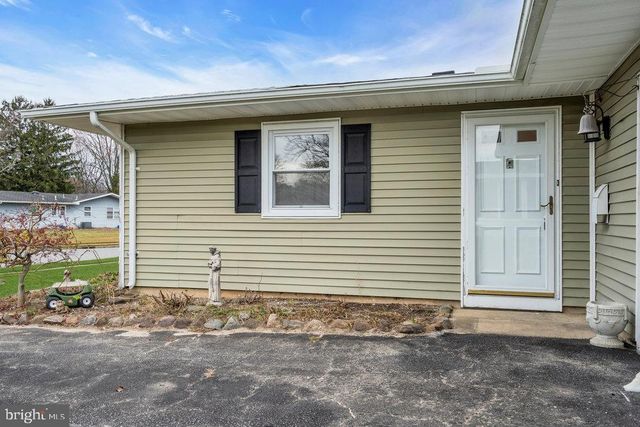 201 BLAKE CIR, Brick, NJ 08724