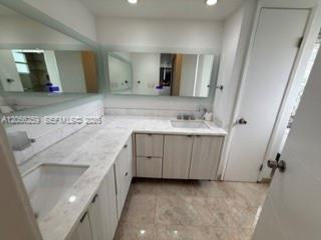 1670 NE 191st Street 3023, Miami, FL 33179