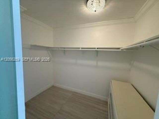 1670 NE 191st Street 3023, Miami, FL 33179