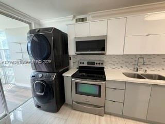 1670 NE 191st Street 3023, Miami, FL 33179